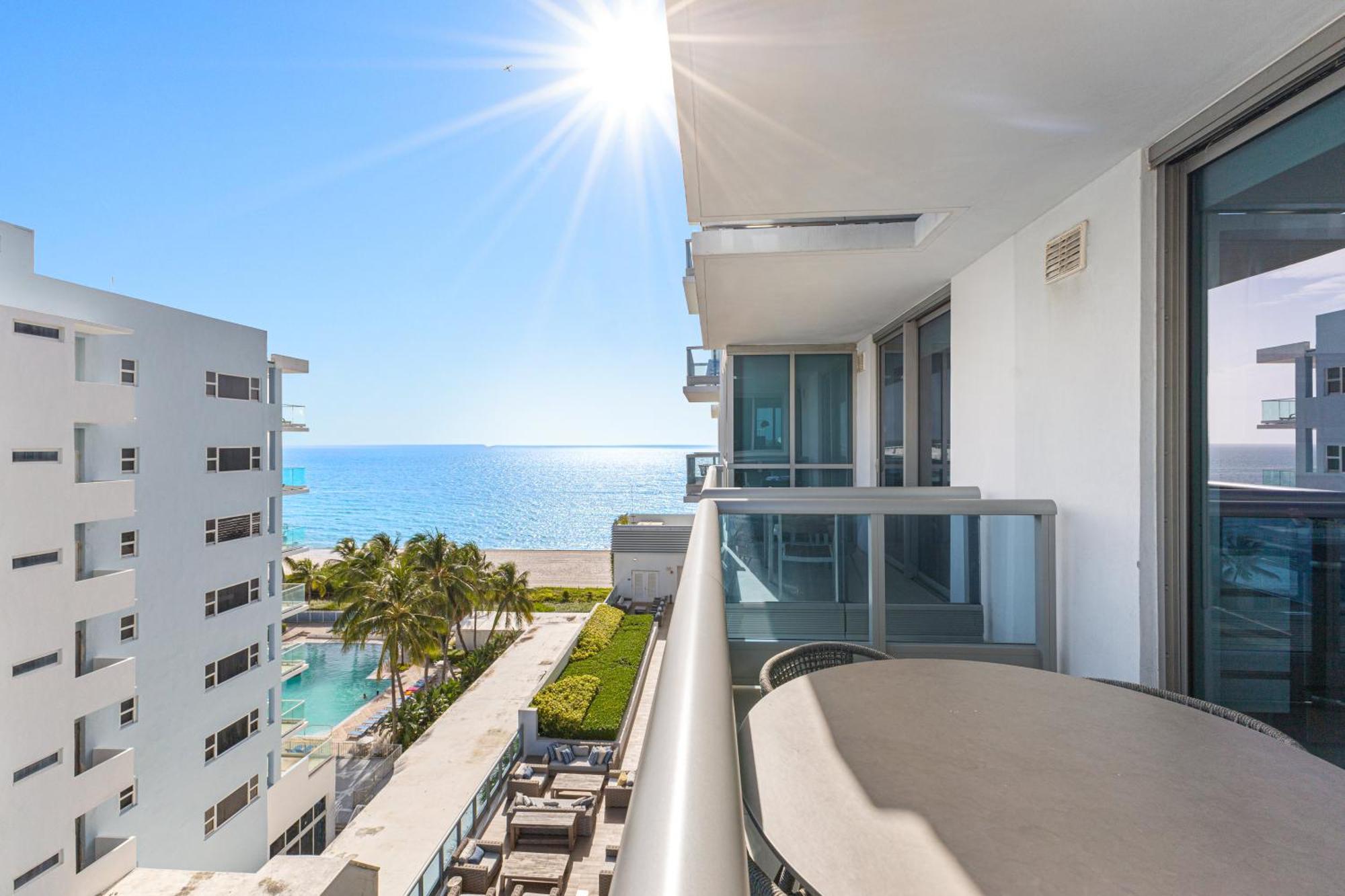 Dharma Home Suites Miami Beach At Monte Carlo المظهر الخارجي الصورة